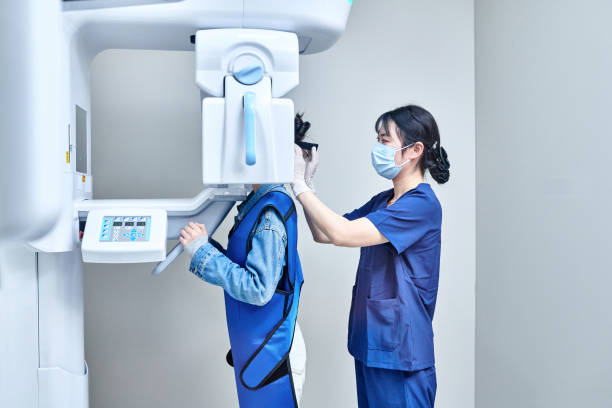 Best Emergency Dental Care for Abscessed Tooth in Loughman, FL